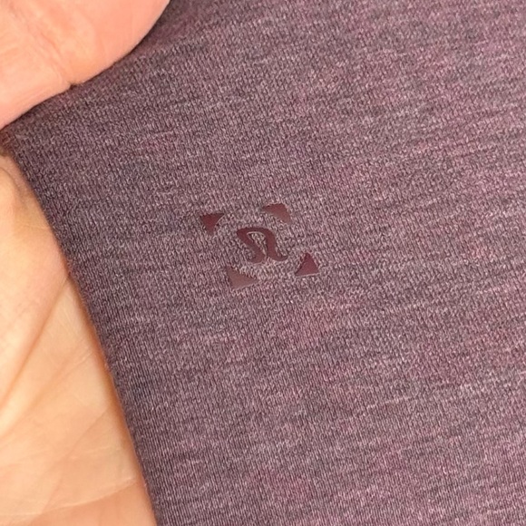 Lululemon Short Sleeve Shirt - Picture 4 of 4